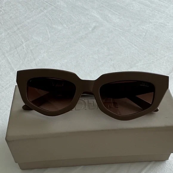 DEZI Taupe Sunglasses - Picture 1 of 3